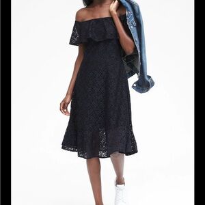 Banana Republic Lace off-the-shoulder midi dress